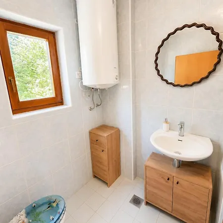 Digital Detox House Haloze *