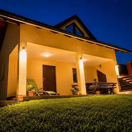 Digital Detox House Haloze *