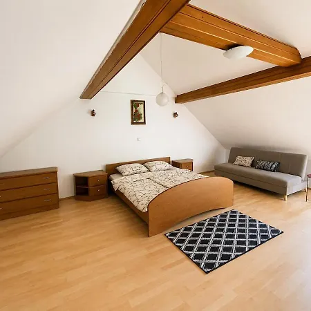 Digital Detox House Haloze Vikendica
