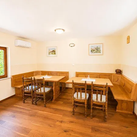 Digital Detox House Haloze Vikendica